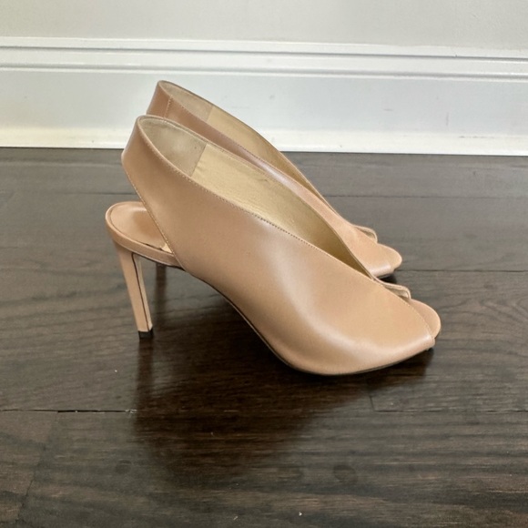 Jimmy Choo woman’s heels size 37.5 Eu / 7 US in nude color - Picture 3 of 9
